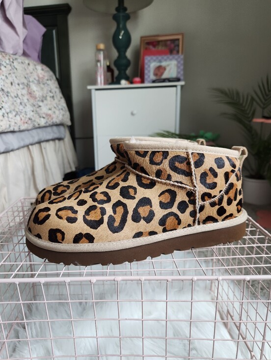 UGG Shoes - Sz 9 Ugg Ultra Mini Slip-on Booties